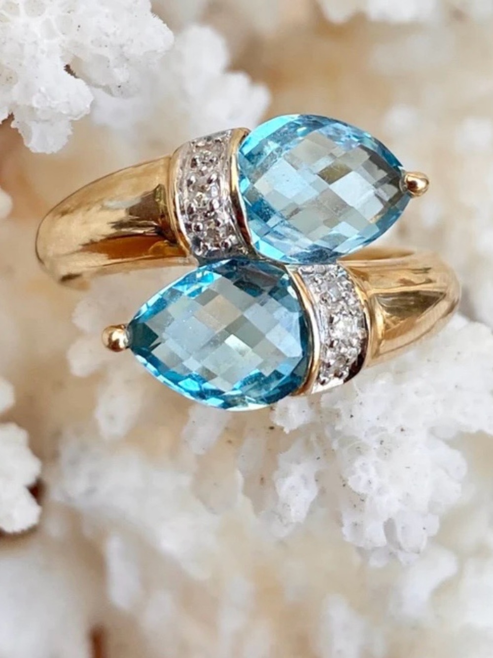 Solid 14K YG size 7 Blue Topaz Teardrop 10 diamonds Designer Alwand